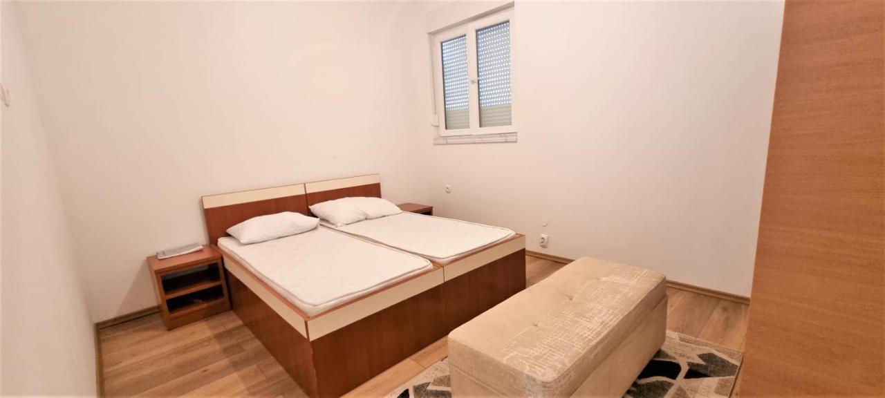 Apartments Prince & Tiffany Novalja Bagian luar foto