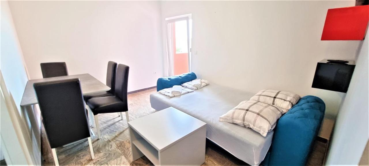 Apartments Prince & Tiffany Novalja Bagian luar foto